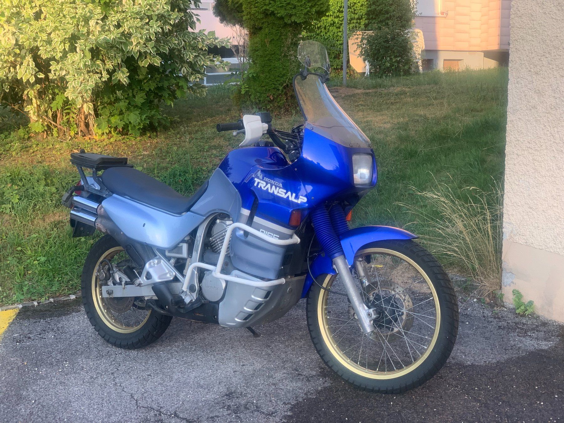 Honda Enduro: Honda XL600V Transalp – Difettoso da Neuchâtel venduto da shutter_glitch