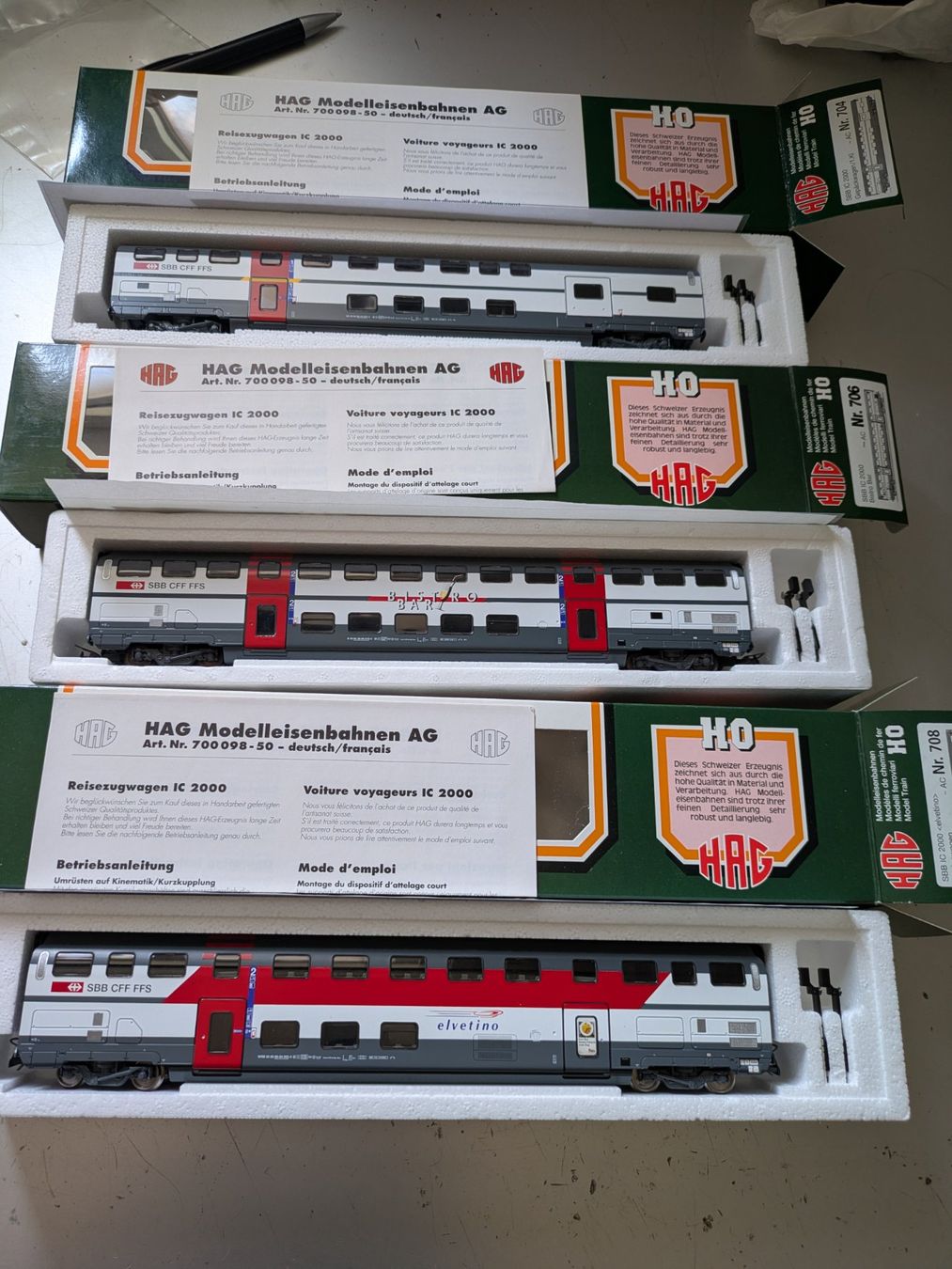 Hag Trains électriques: 5 x HAG SBB IC 2000 Personenwagen – Neuf (Voir description) à Lohn SH par Gitane0