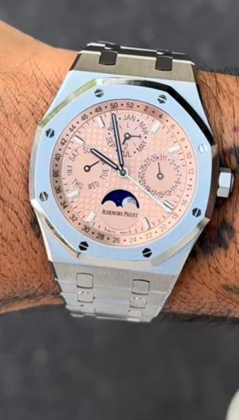 Audemars Piguet Orologi: Audemars Piguet Royal Oak Ewiger Kalender – Usato da Volketswil venduto da JubiJubi