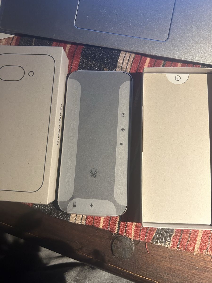 Google Telefoni cellulari / Smartphones: Google pixel 9a NEW – Nuovo e nell'imballaggio originale da Binningen venduto da Lunahk 3
