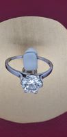 18 Karat WG Solitärring mit Diamant