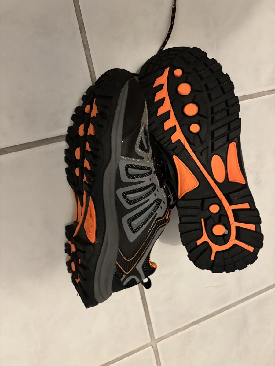 Scarpe da uomo: Turnschuhe Grösse 36 – Nuovo (secondo la descrizione) da Turgi venduto da ku-vo01 1
