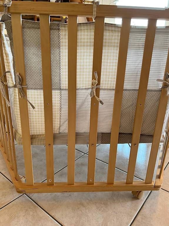 Box & Barriere di sicurezza: Parc en bois pour bébé 3 hauteurs  – Usato da Chézard-St-Martin venduto da luc_q9tn 1