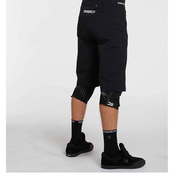 Pantaloni: Mens Gravity Shorts | Black Dharco – Usato da Cureglia venduto da hus_5f6l 4