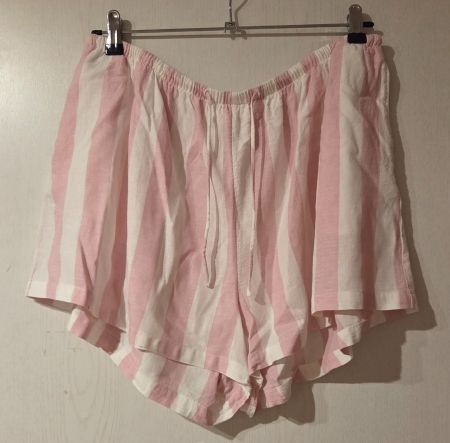 Leichte Shorts von H&M (Grösse M) - WIE NEU