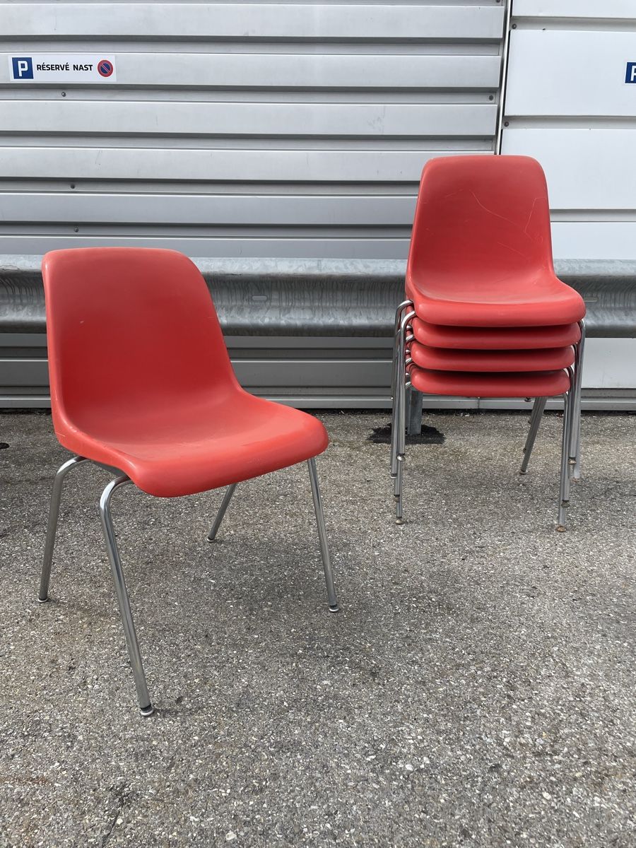 Sedie: Lot de 5 chaises rouges Sissach  – Usato da Fribourg venduto da pythont01