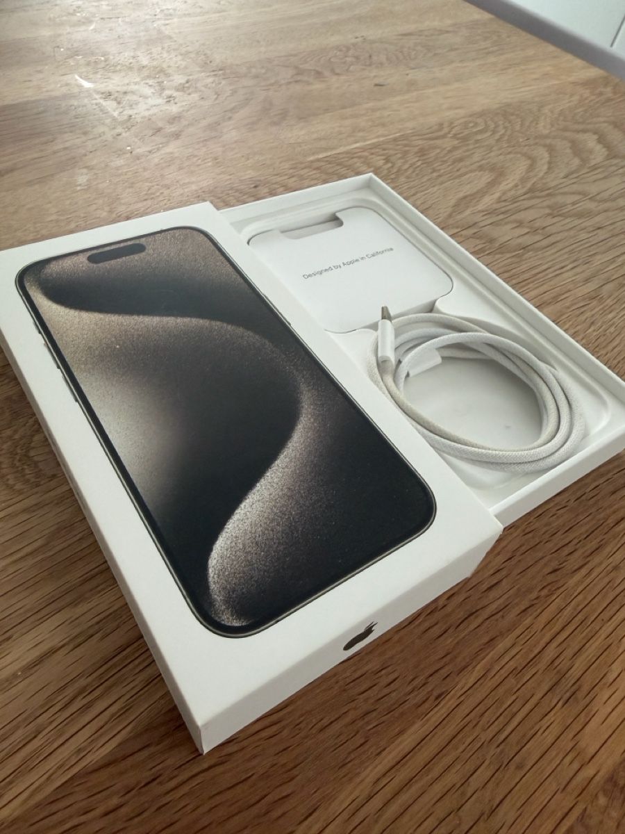 Apple Telefoni cellulari / Smartphones: iPhone 15 Pro 128GB Titan Natur – Usato da Triesen venduto da zam23 4