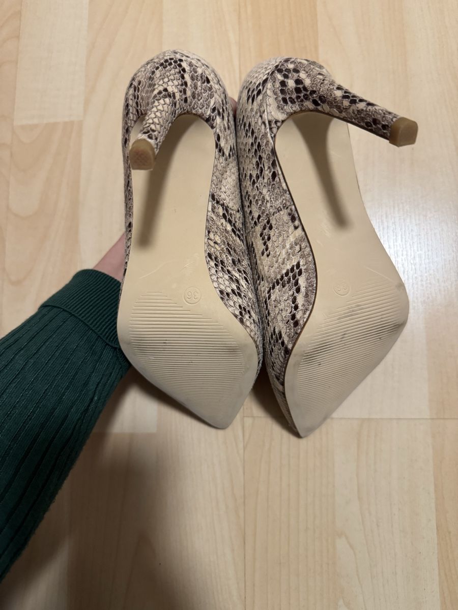 Scarpe da donna: Pumps gr.36 schlangenmuster – Usato da Schaffhausen venduto da H.Green 2
