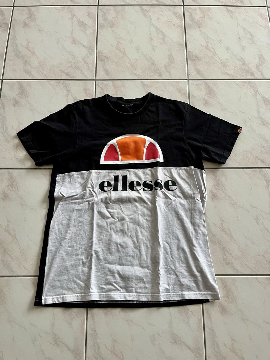 Ellesse T-shirt: T-shirt Ellesse Taille M – Usato da etagnières venduto da isoz01