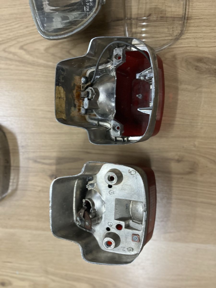 Vespa Tutti pezzi di ricambio per scooter: Vespa SS180 Teile – Usato da Thun venduto da Cpia 1