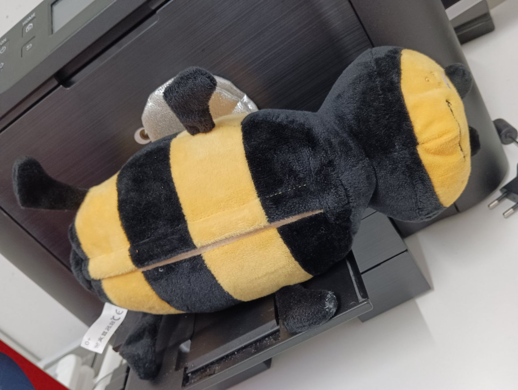 Coop Statuette: Sammelfigur Biene "Sunny" – Usato da Oberweningen venduto da Bumblebee2 3