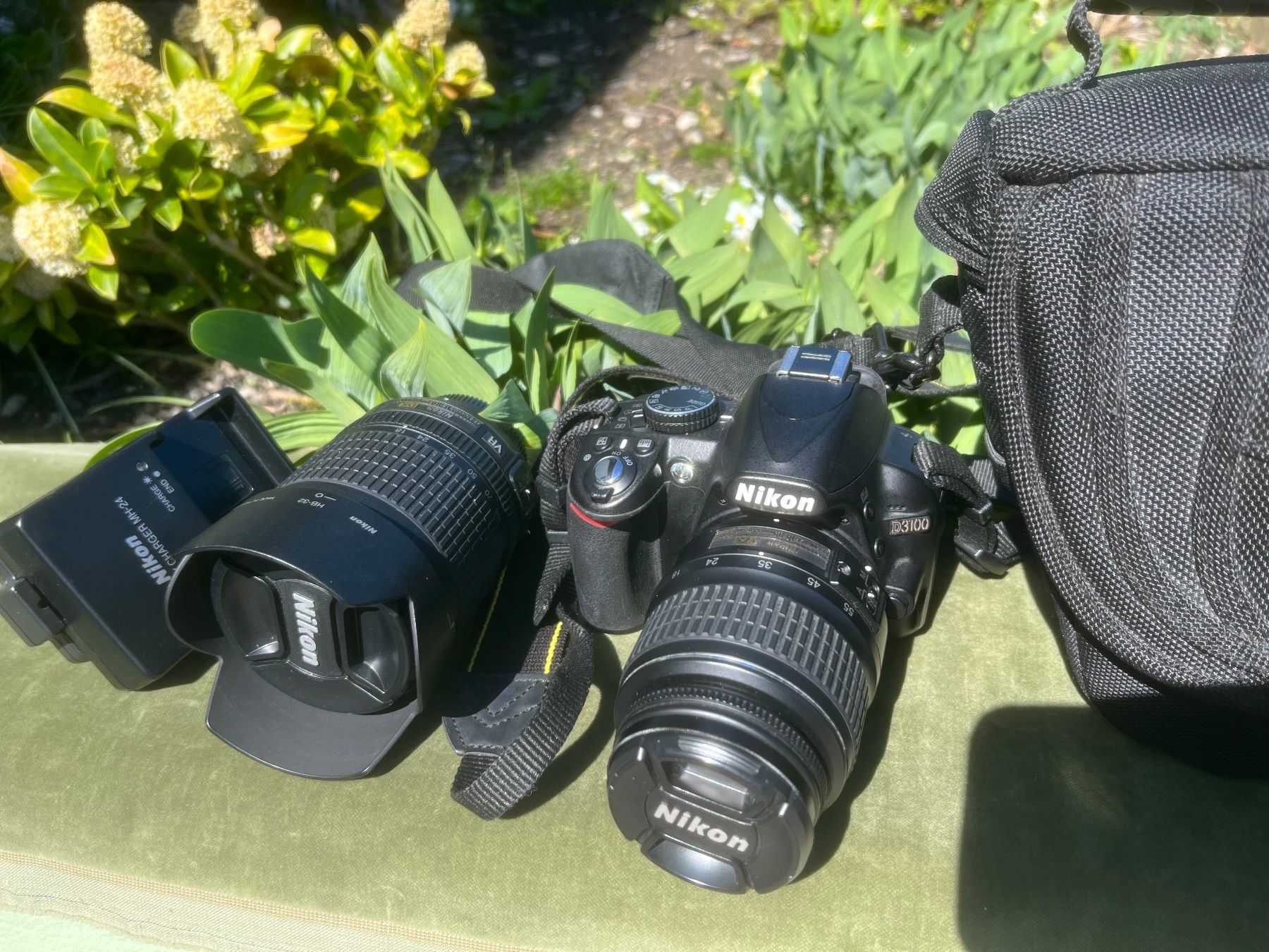 Nikon Fotocamera: NIKON D3100 Digitalkamera, Set 2 Objektive – Usato da Magden venduto da Hornet2 5