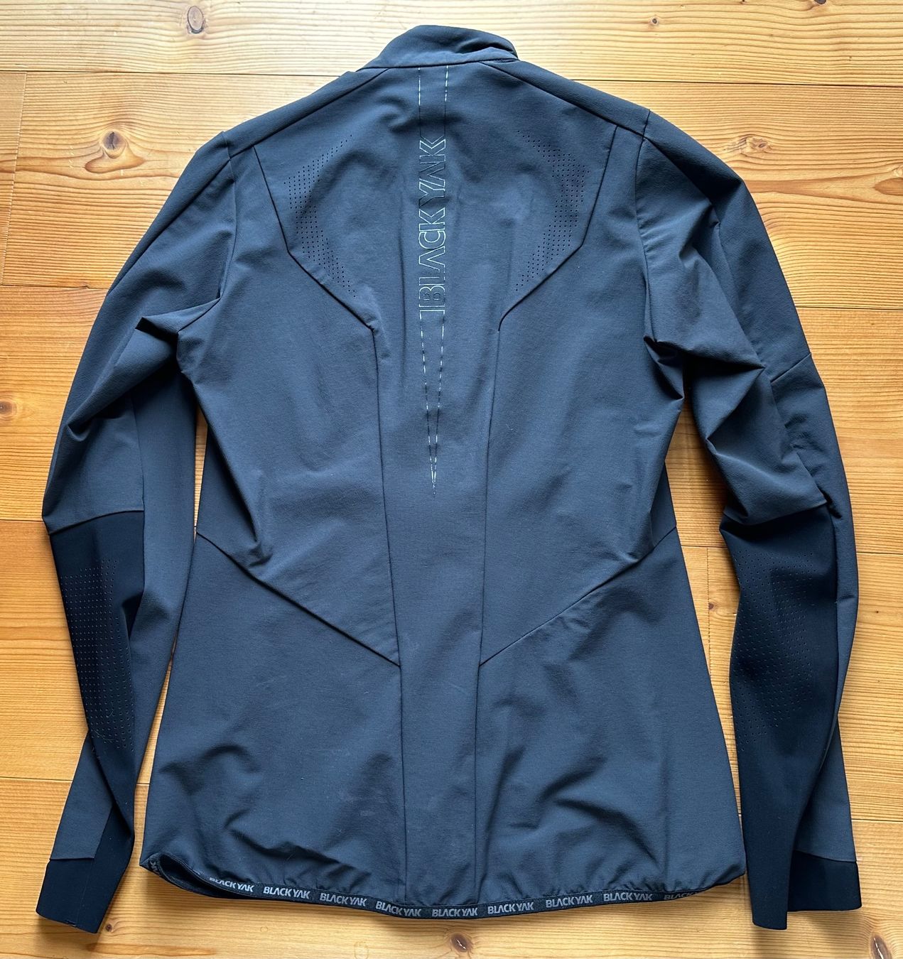 Giacche: Black Yak - leichte Softshell Jacke Damen XS – Nuovo (secondo la descrizione) da Gersau venduto da Sidharta7 1