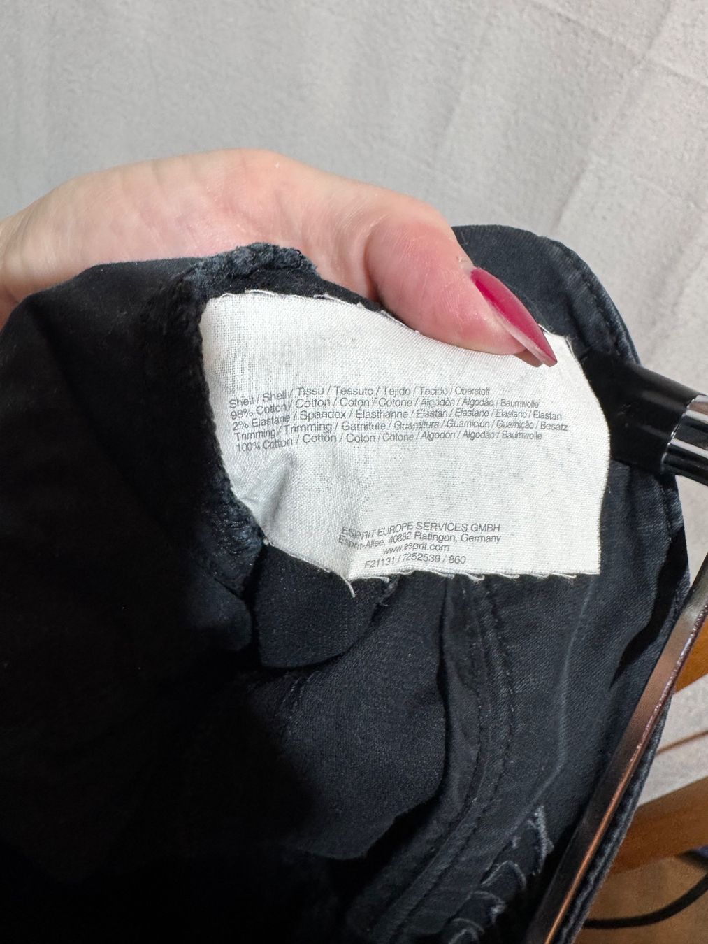 Esprit Jeans: Schwarze Jeans von Esprit Gr. 40 – Usato da Grosswangen venduto da SALE_SALE_SALE 4