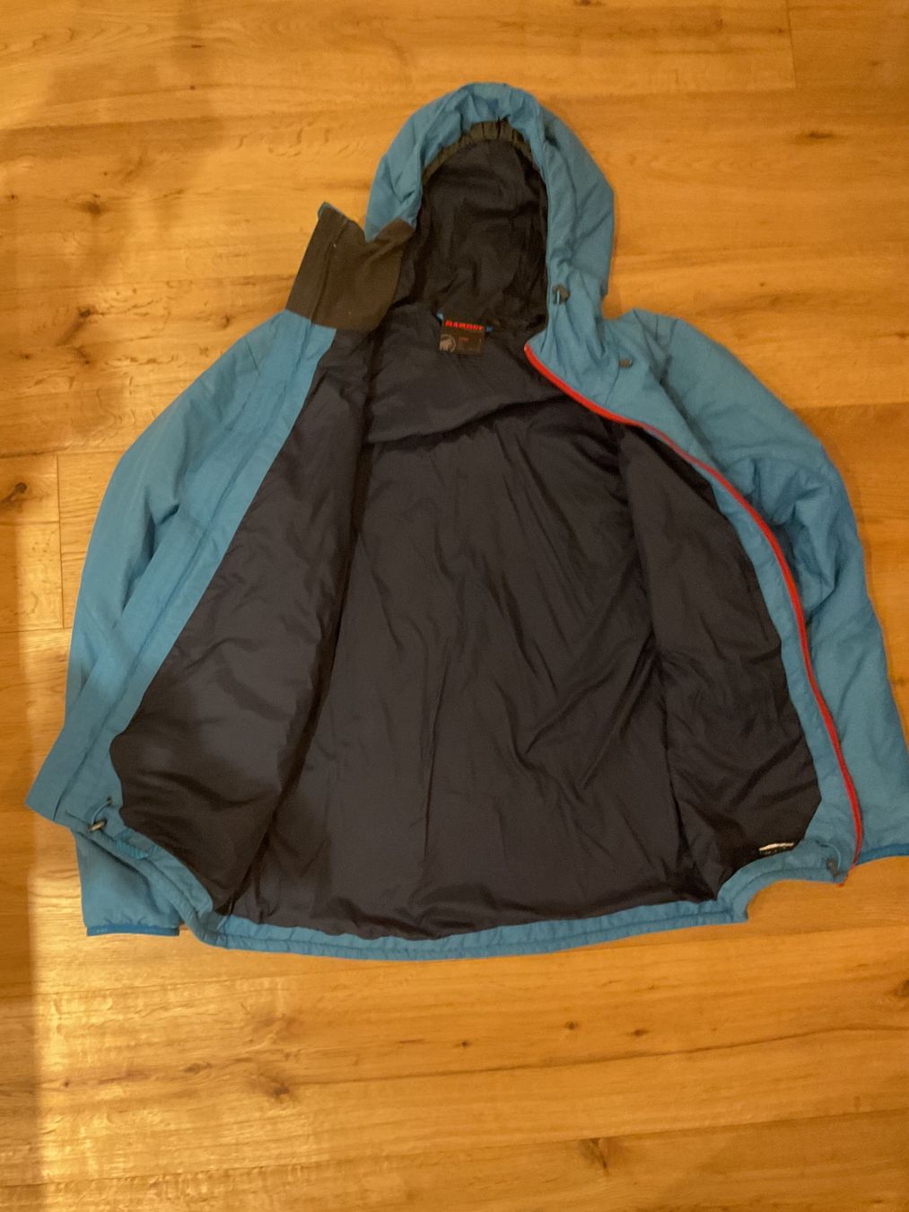 Mammut Giacche: Mammut leichte Daunenjacke hellblau – Usato da Winznau venduto da kikkoman 1