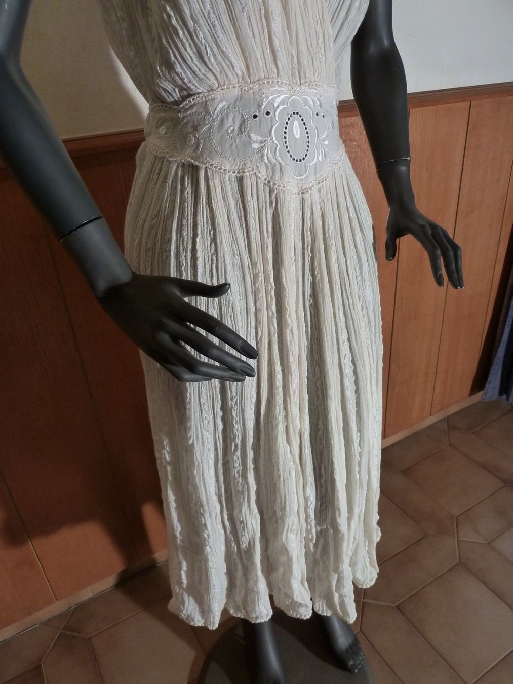 Vestiti: Neuware Sommerkleid ecru – Nuovo e nell'imballaggio originale da Bure venduto da 1319 5