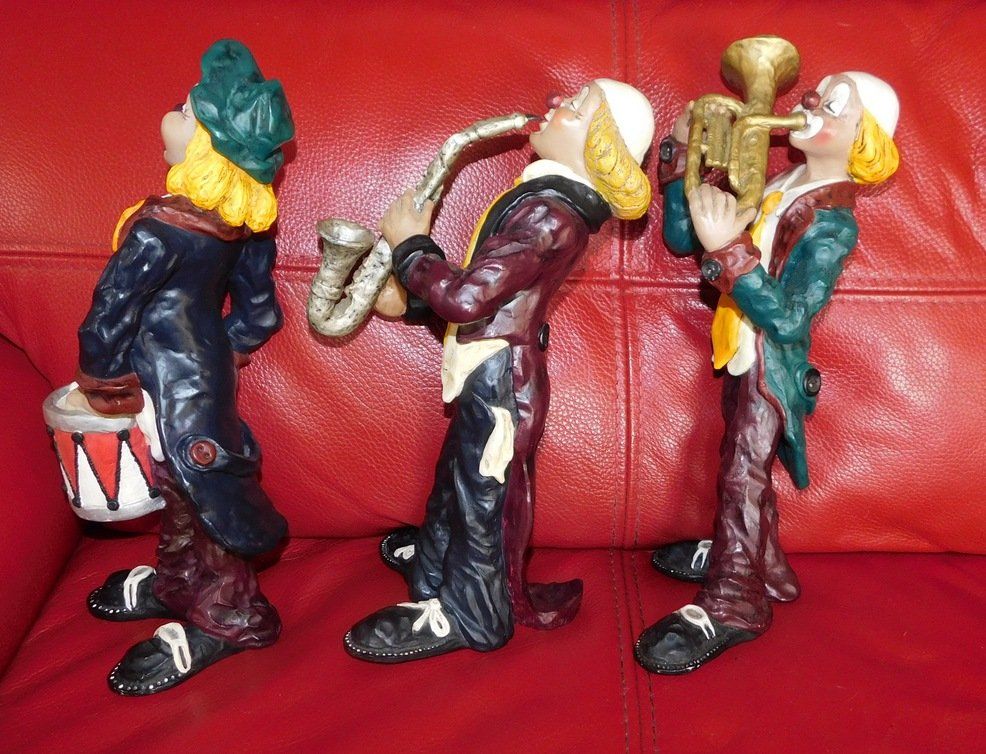 Statuette: 3 Clowns, Handmade,signiert – Usato da Villnachern venduto da Schnugelchen 4