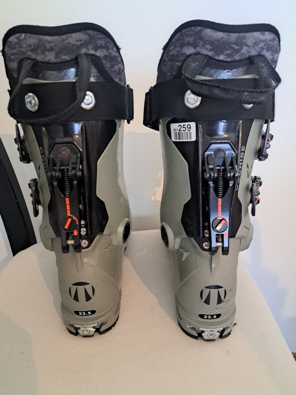 Scarpe da donna: Tecnica skitour Schuhe – Usato da Zürich venduto da calliewe 7