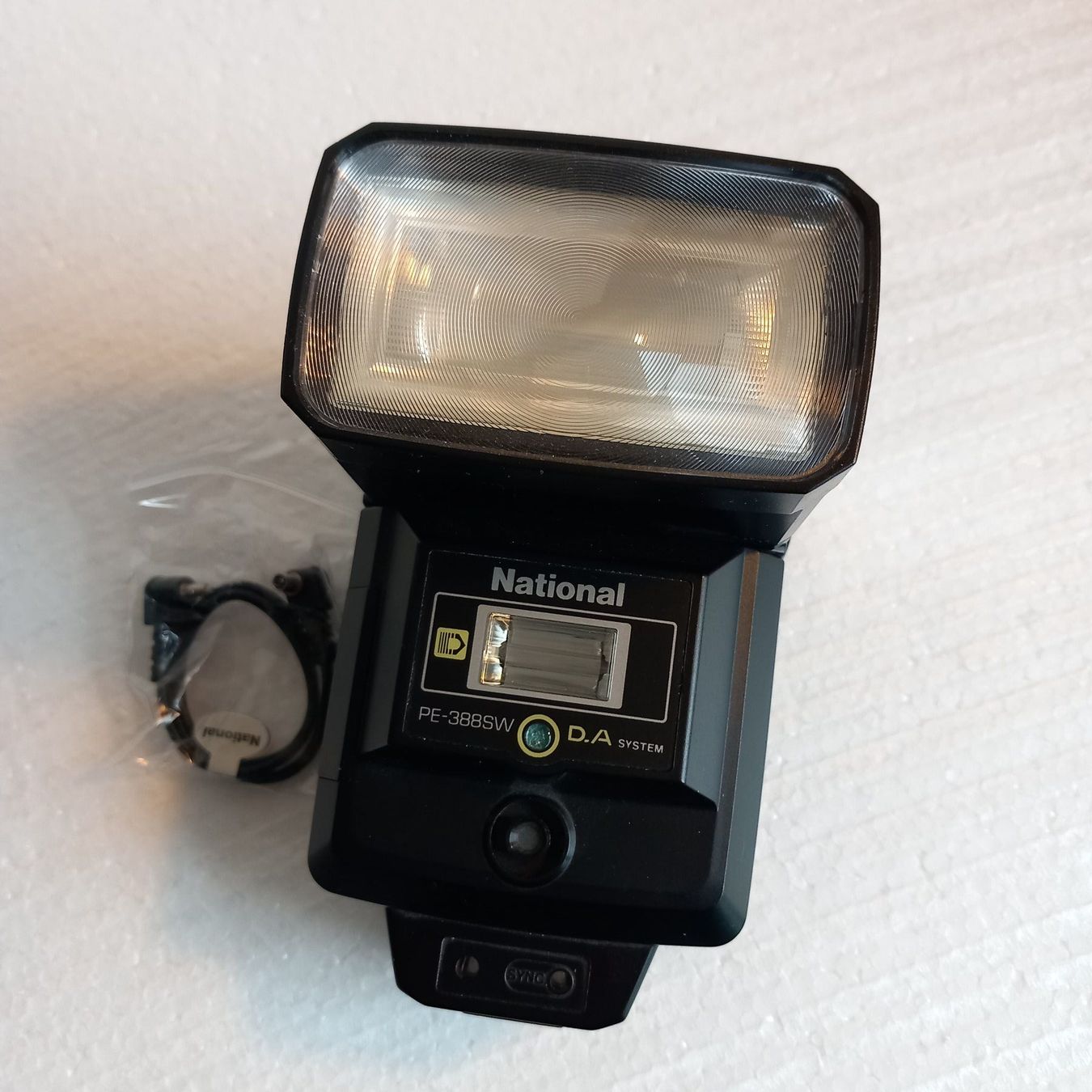National Flash: National PE-388SW Blitz / flash +++ Made in Japan +++ – Usato da Egg b. Zürich venduto da JCB