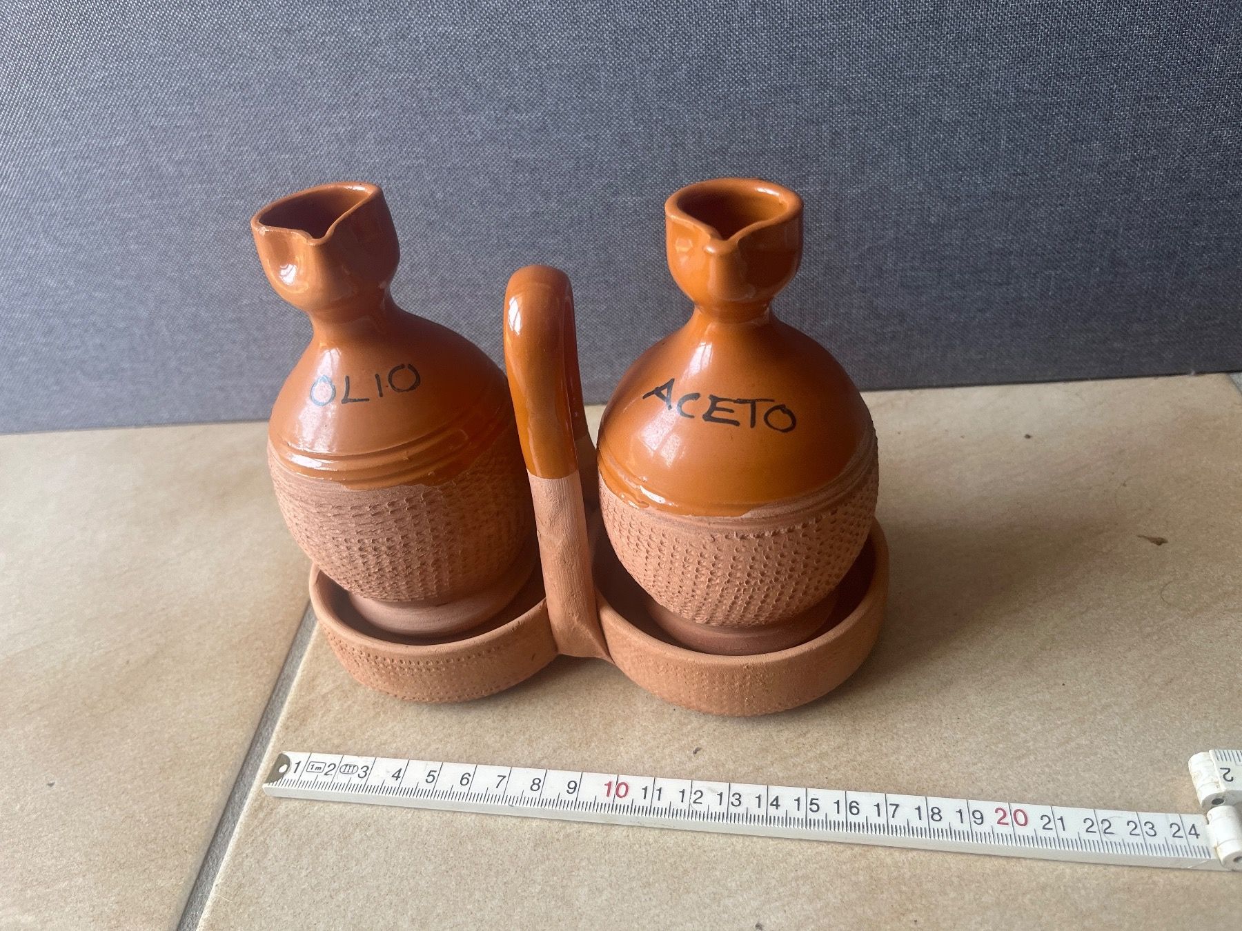 Set di piatti: Pots et support en terre cuite Aceto e Olio – Usato da Vernayaz venduto da Darkfrost