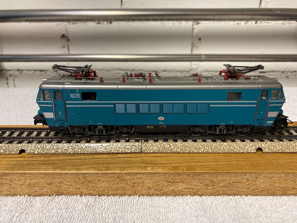 MARKLIN 3152.02 - Sncb - Serie 16 - 1605 - Analogique - H0 - Top