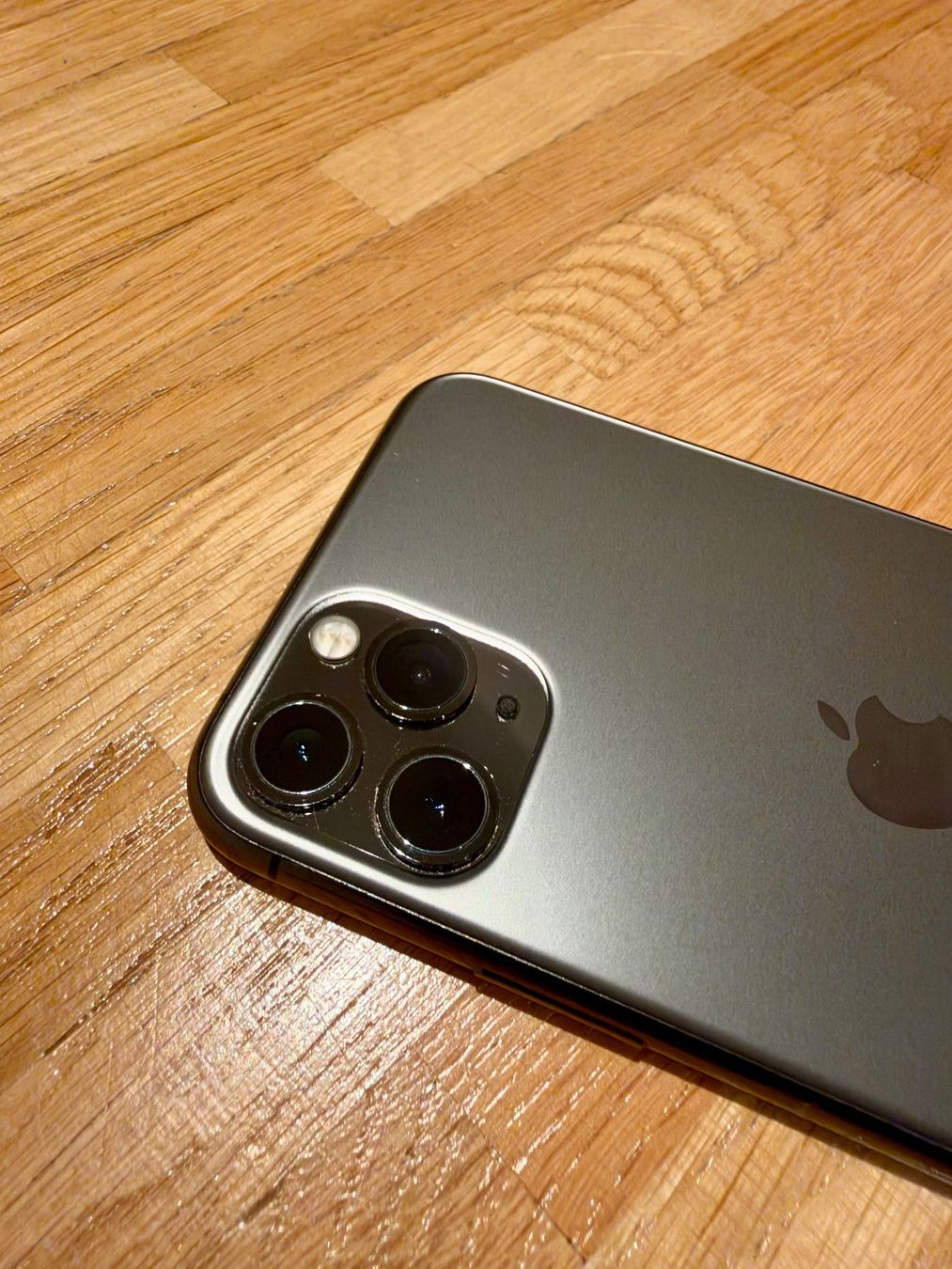 Apple Handys / Smartphones: iPhone 11 Pro 256GB – Gebraucht aus Wetzikon ZH von brotzilla 2