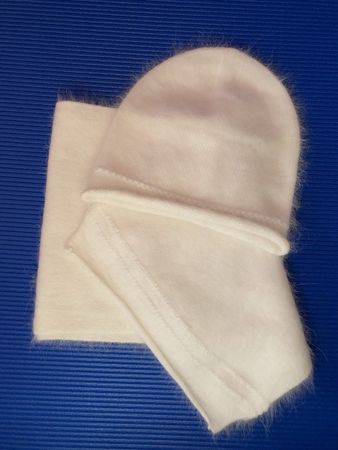 Ensemble bonnet & écharpe laine/cashemire neuf