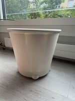 Blumentopf mit 4 drehbaren Rollen 39,5 cm x 36 cm