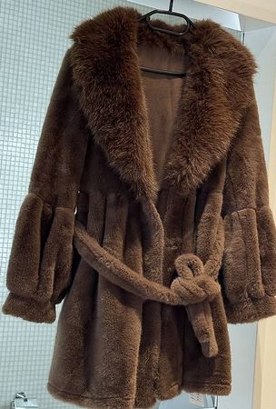 Wunderschöne Pelzmantel