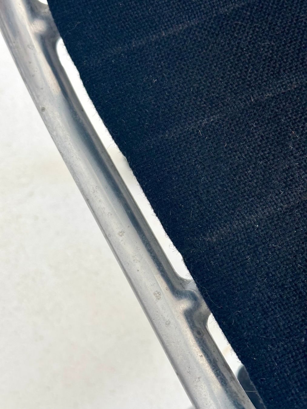 Eames Stühle: Vitra EA 117 Hopsak Nero Bürostuhl von Eames – Gebraucht aus Zürich von zimt62 7