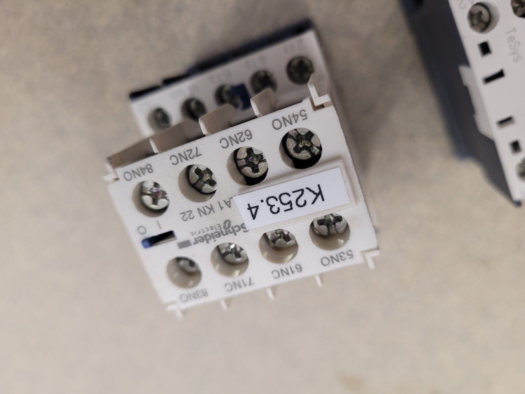 Interruttori: Schneider Electronic Schütz / LC1K06 10P7 – Usato da Vitznau venduto da Night-Fire 3