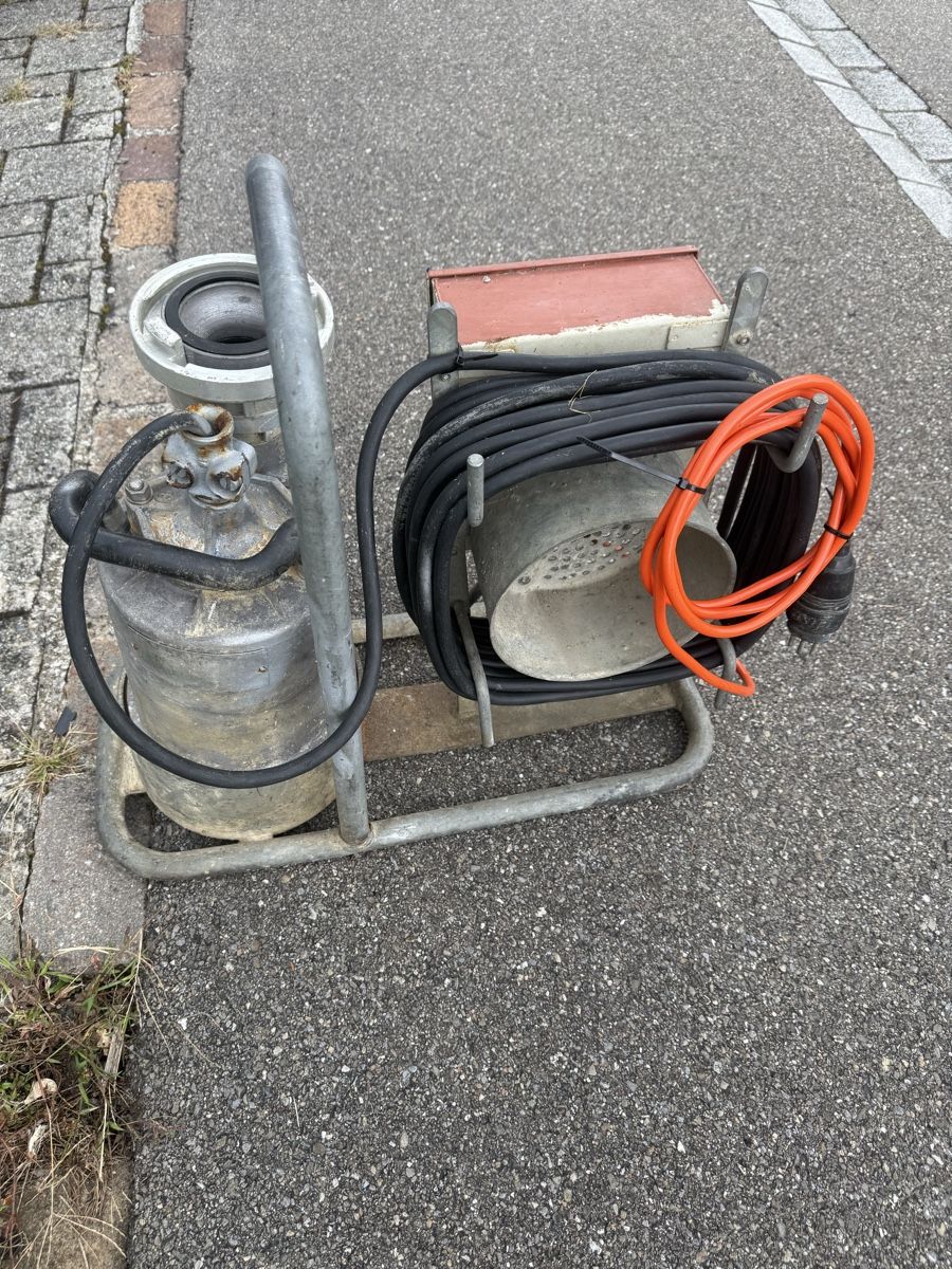 Pompe & Parti di ricambio: Wasserpumpe – Usato da Niederwil AG venduto da martin1959 2