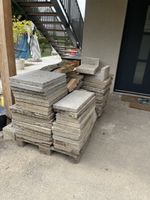 Betonplatten und Naturstein