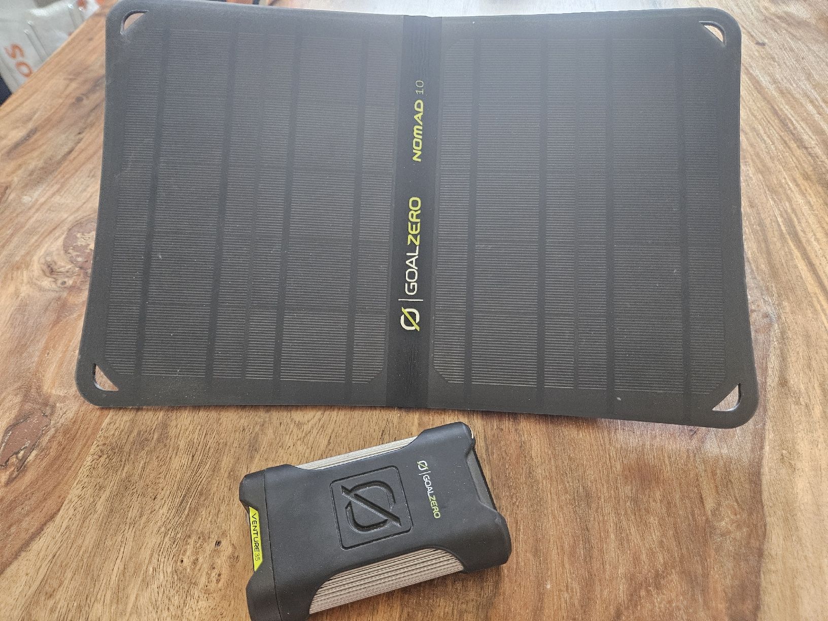 Goal Zero Dispositivi a energia solare: Solarpanel + Powerbank Goal Zero Nomad 10 – Usato da Thun venduto da BoltaRock