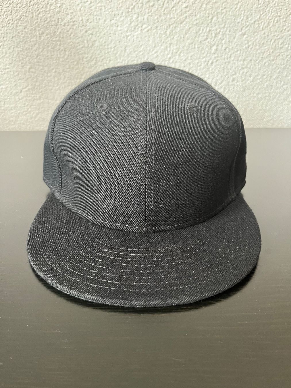 New Era Chapeaux, bonnets & casquettes: Basic Baseball Cap, New Era Gr. 7 (55 cm) – D'occasion à Kerns par Herr_Sizzla