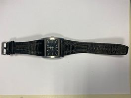 Gut erhaltene Herren Uhr mit Lederarmband