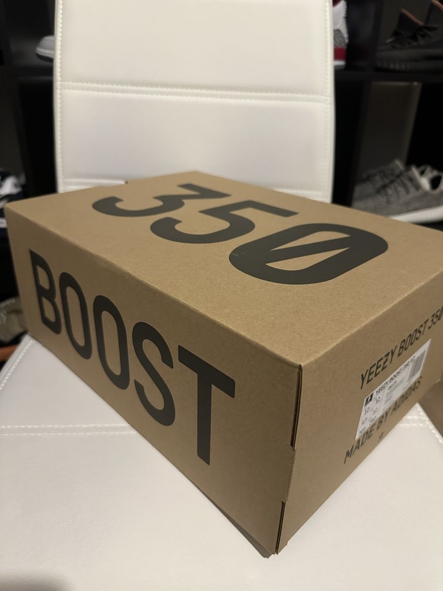 Herrenschuhe: Yeezy 350 V2 Beluga Reflective – Neu und originalverpackt aus Bissone von matti2301 4