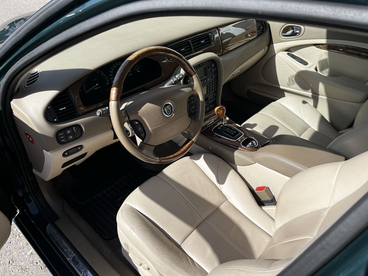 Jaguar Automobili: Jaguar S-Type 4.0 V8 – Difettoso da Schlieren venduto da classic3.5 4