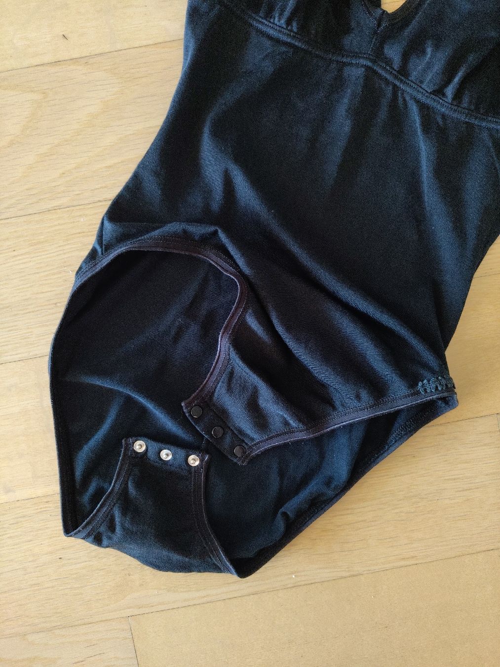 Hanro Altra biancheria intima: HANRO Body Schwarz XS Cup 70B – Usato da Buchrain venduto da QueenyHE51 4