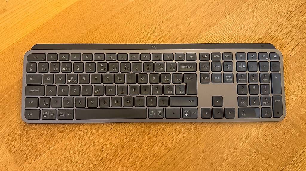 Logitech Tastiere: Logitech Tastatur-Maus-Set MX Keys S Combo – Usato da Sigriswil venduto da Siwaelti 2