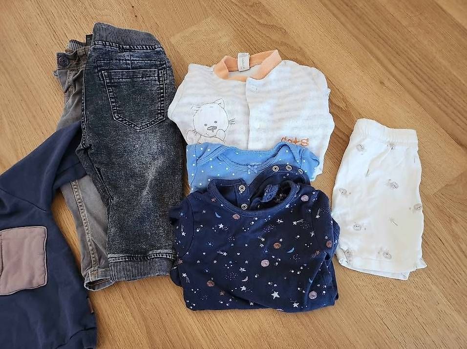 Kleiderpakete & -sets: Kleiderpaket in Grösse 80 – Gebraucht aus Winterthur von kyubi 2