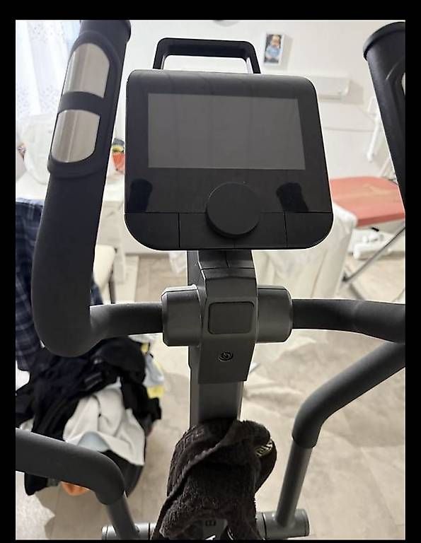Hometrainer: crosstrainer  – Usato da Adligenswil venduto da balboa5 3