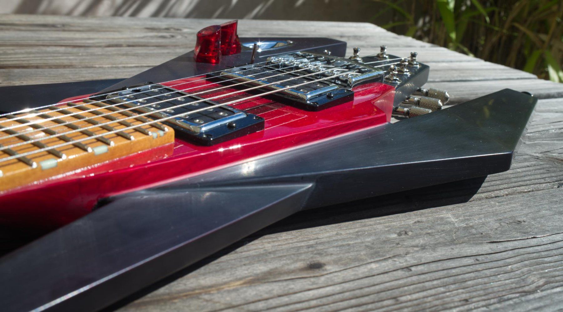 Musikinstrumente: INVERSE GUITARS Crayfish Guitar – Neu und originalverpackt aus Schaffhausen von Saitensprung_SH 7