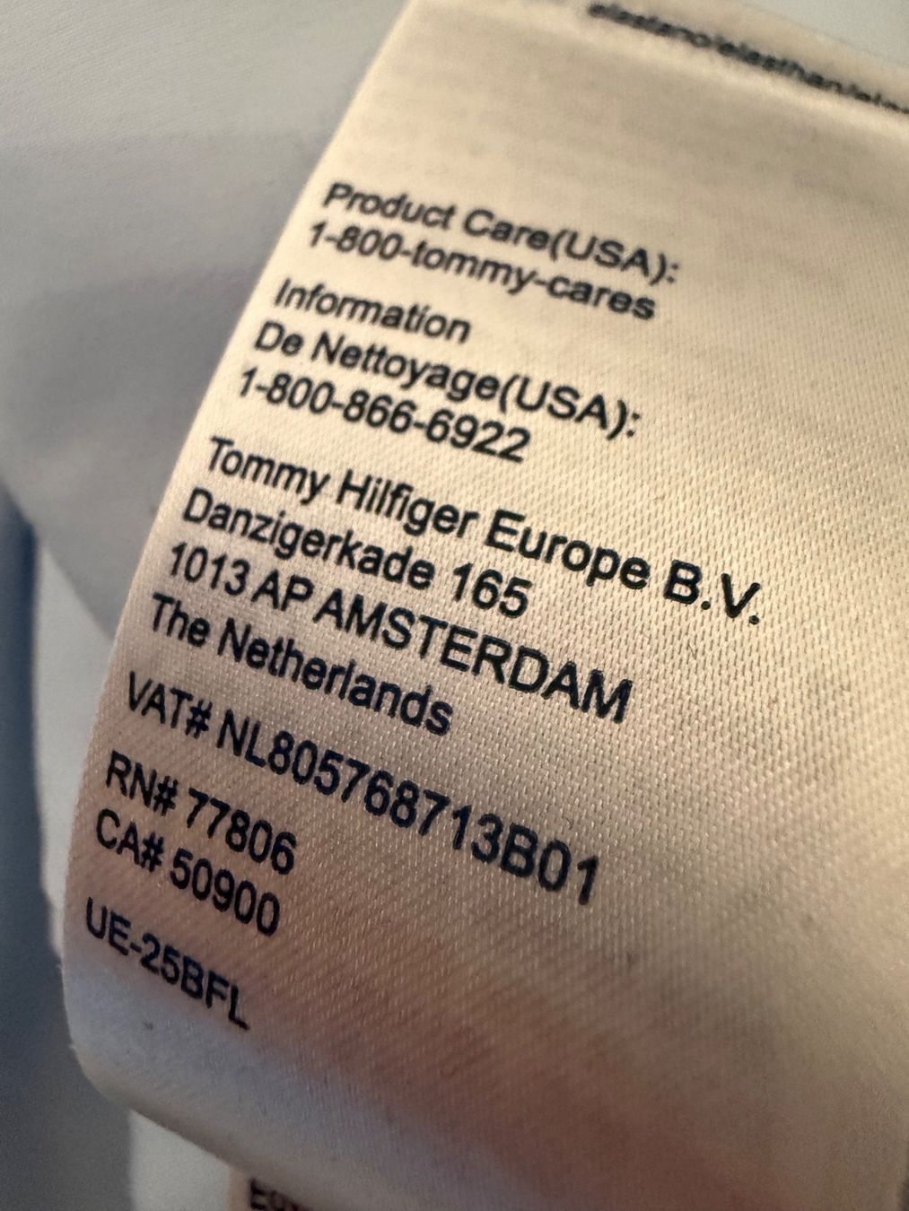 Tommy Hilfiger Kleiderpakete: TOMMY HILFIGER DAMENSET – Gebraucht aus Zürich von flo_7cvq 4