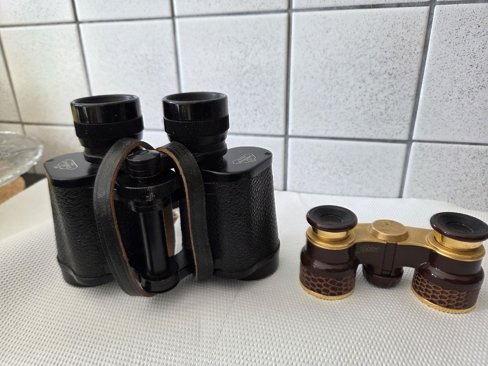 Rodenstock Binocoli: Fernglas Rodenstock 8x30 und Opernglas   – Usato da Dietikon venduto da Allegra34 8