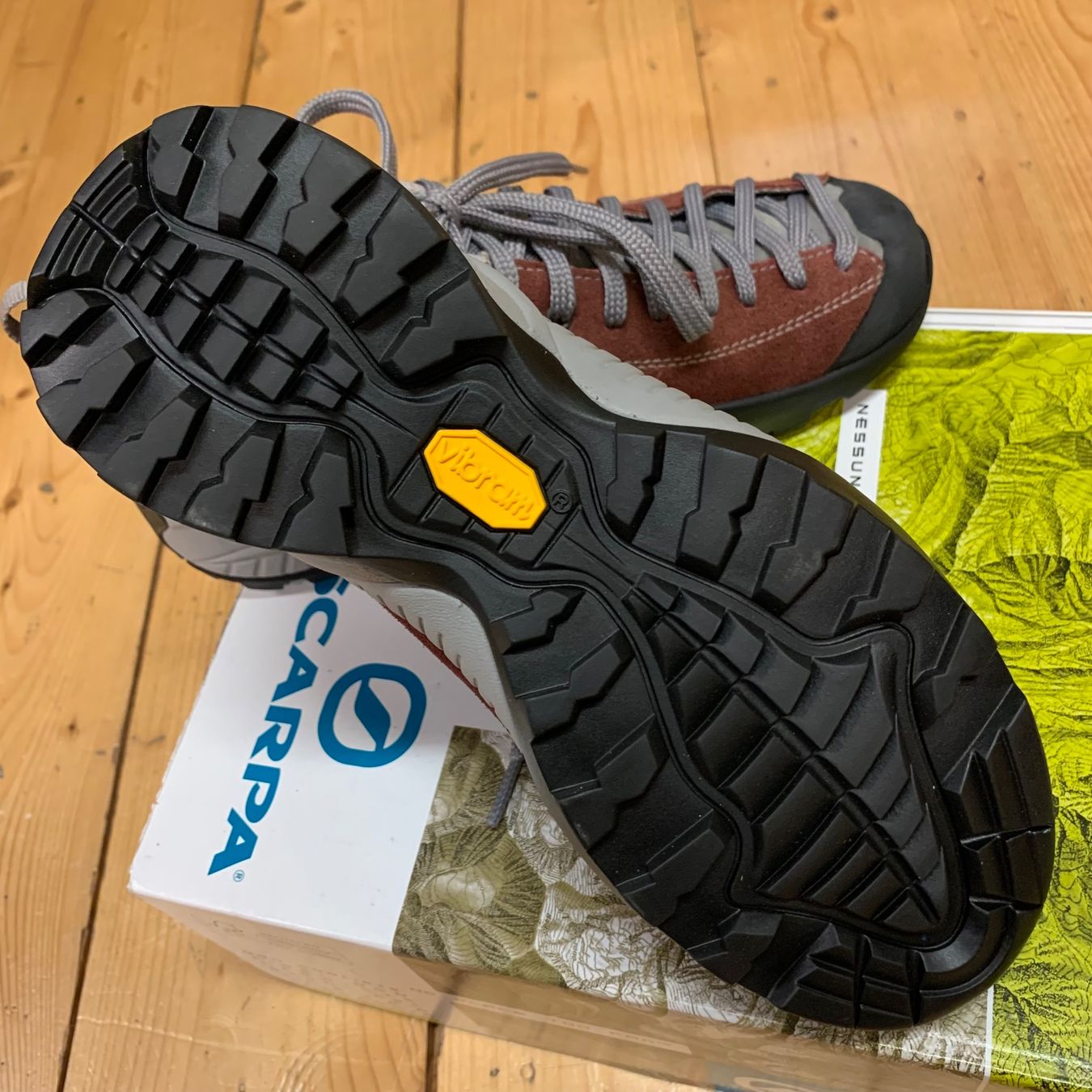 Scarpa Herrenschuhe: Scarpa Mojito GTX, Bordaux, 36 – Neu (gemäss Beschreibung) aus Küttigen von thoren77 5