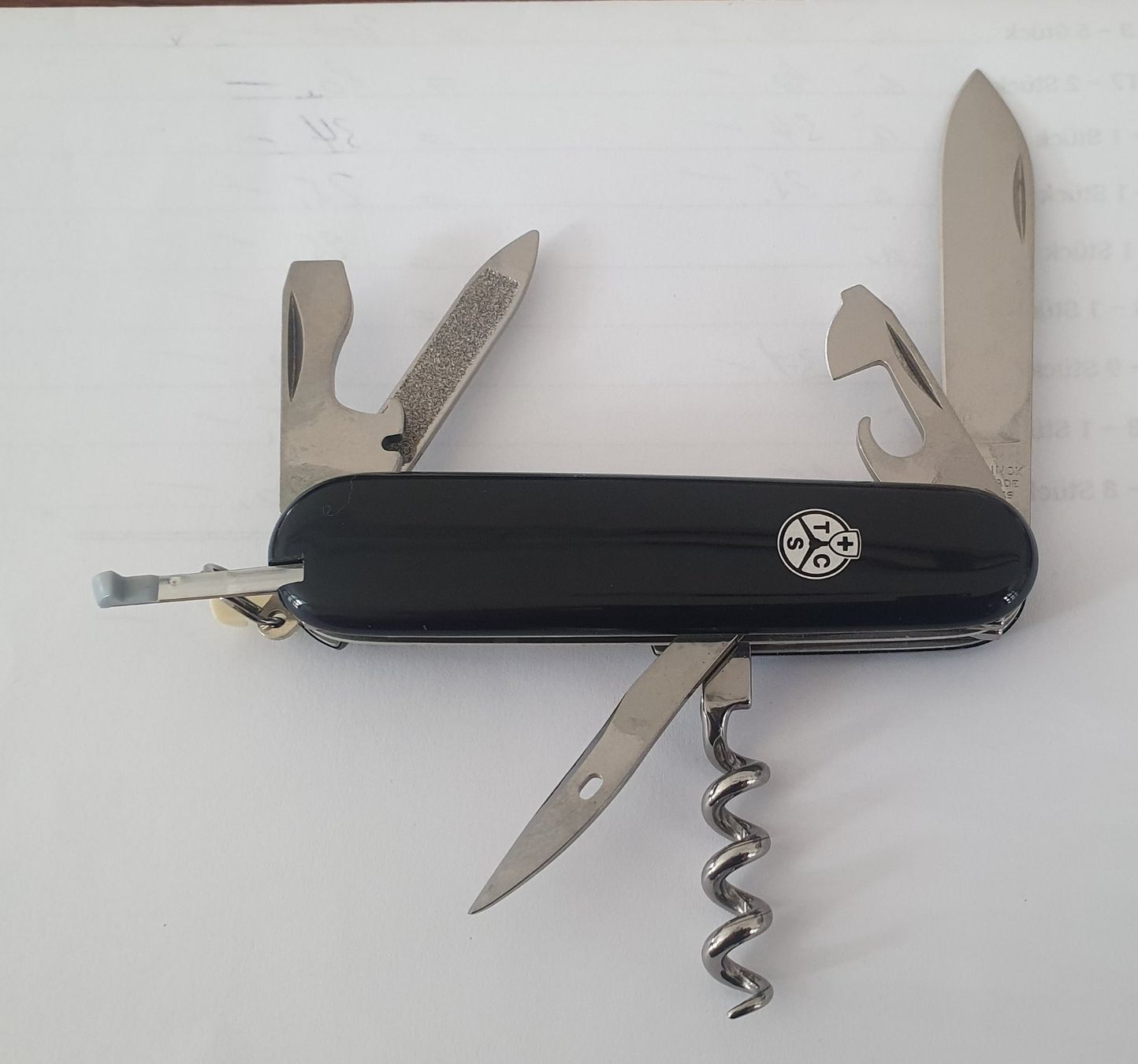 Victorinox Coltelli tascabile: 4 Victorinox / Wenger Sackmesser mit Logo – Nuovo (secondo la descrizione) da Härkingen venduto da MarianneSi 6