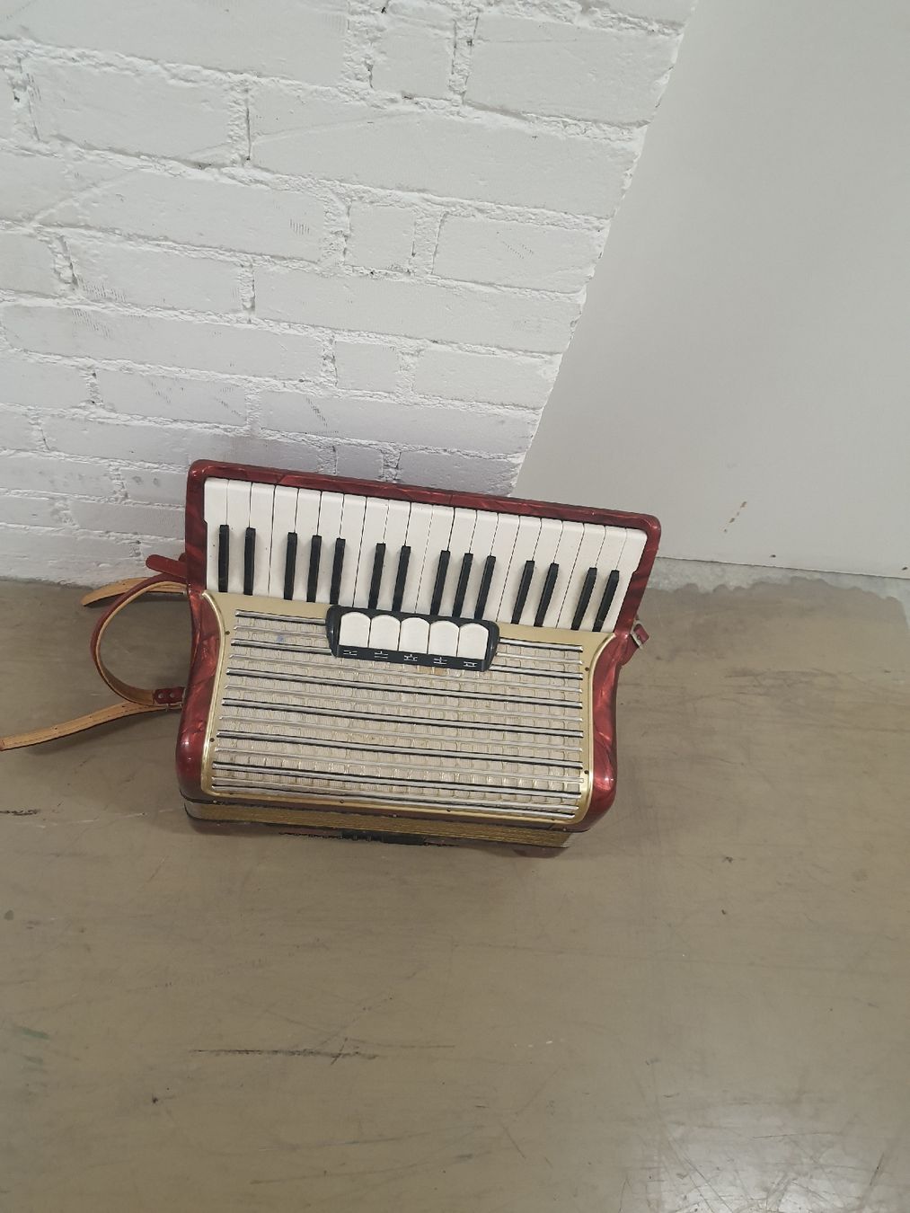 Hohner Strumenti musicali: accordéon hohner à piano concerto ||| – Usato da Pont-de-la-Morge venduto da Mirabelle0 3