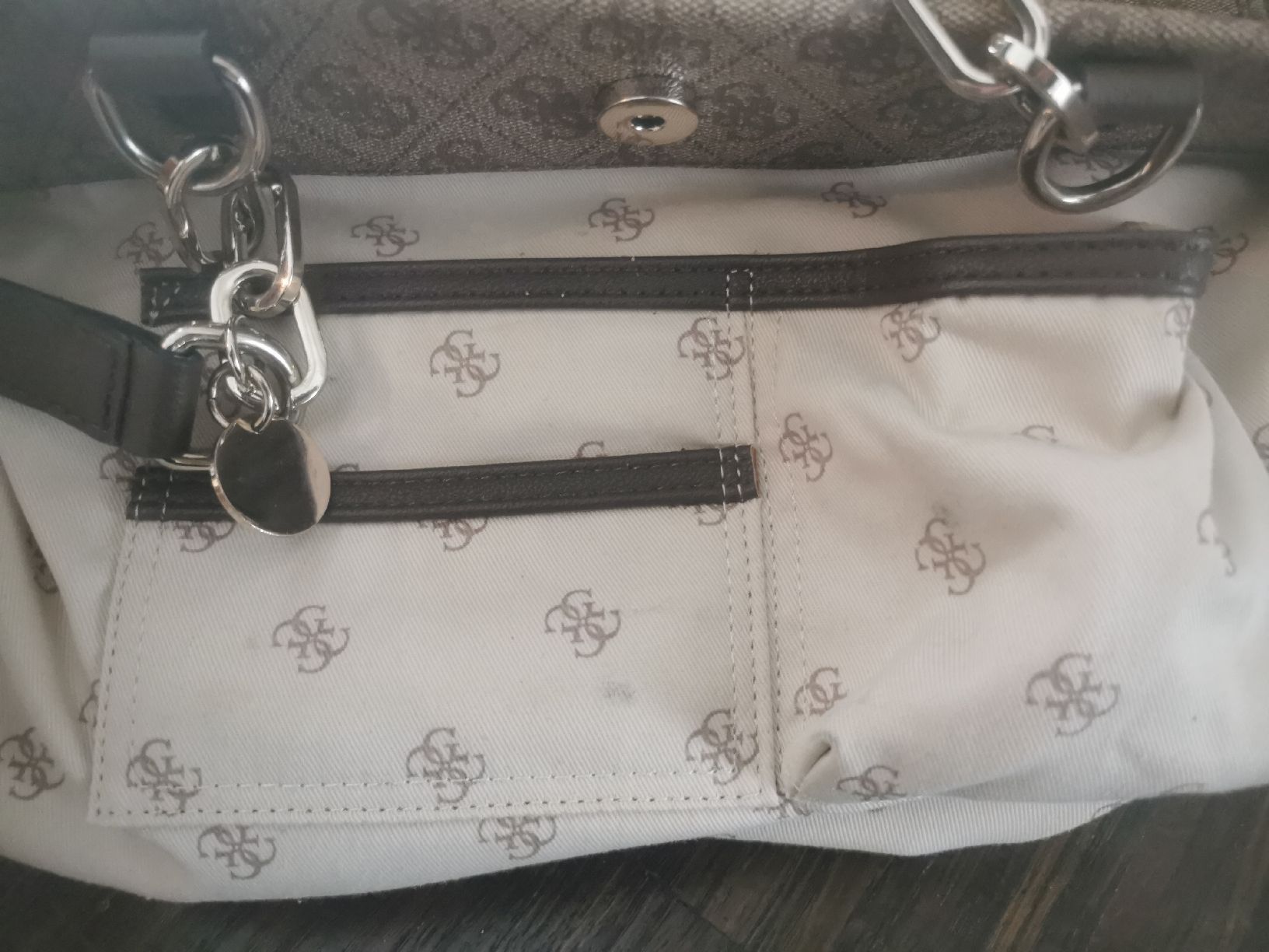 Guess Borse da donna: Guess Tasche – Usato da Zürich venduto da ssi_6pt7 3