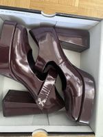 Schöne, Buffalo Bordeaux Pumps